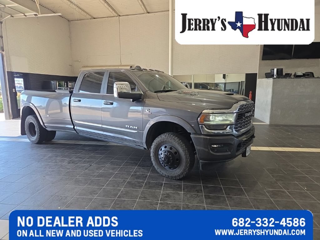 Used 2024 RAM 3500 Limited AWD/4WD image 2