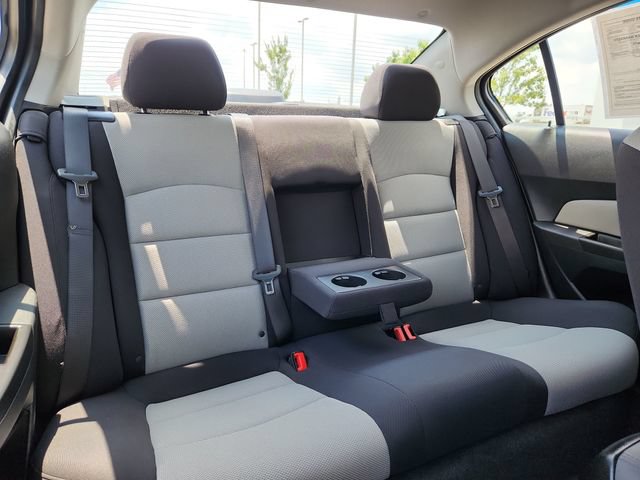Used 2013 Chevrolet Cruze LS FWD image 29