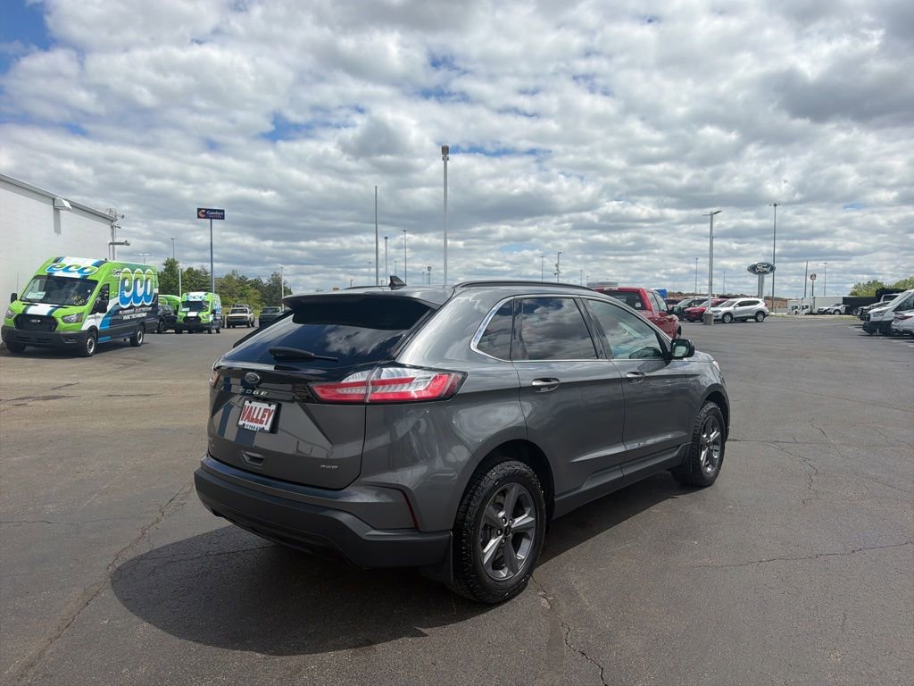 Used 2022 Ford Edge SEL w/ Sport Appearance Package AWD/4WD image 7