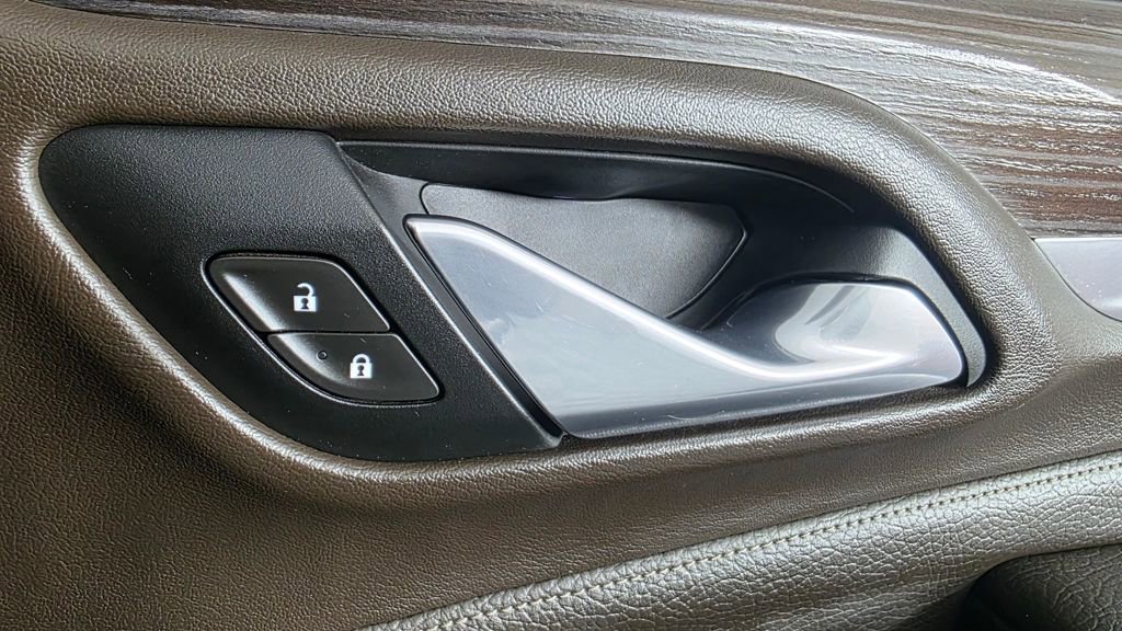 Used 2021 GMC Yukon Denali w/ Denali Ultimate Package image 52