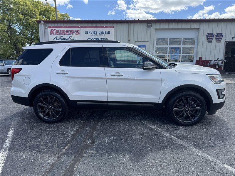 Used 2017 Ford Explorer XLT w/ Equipment Group 202A