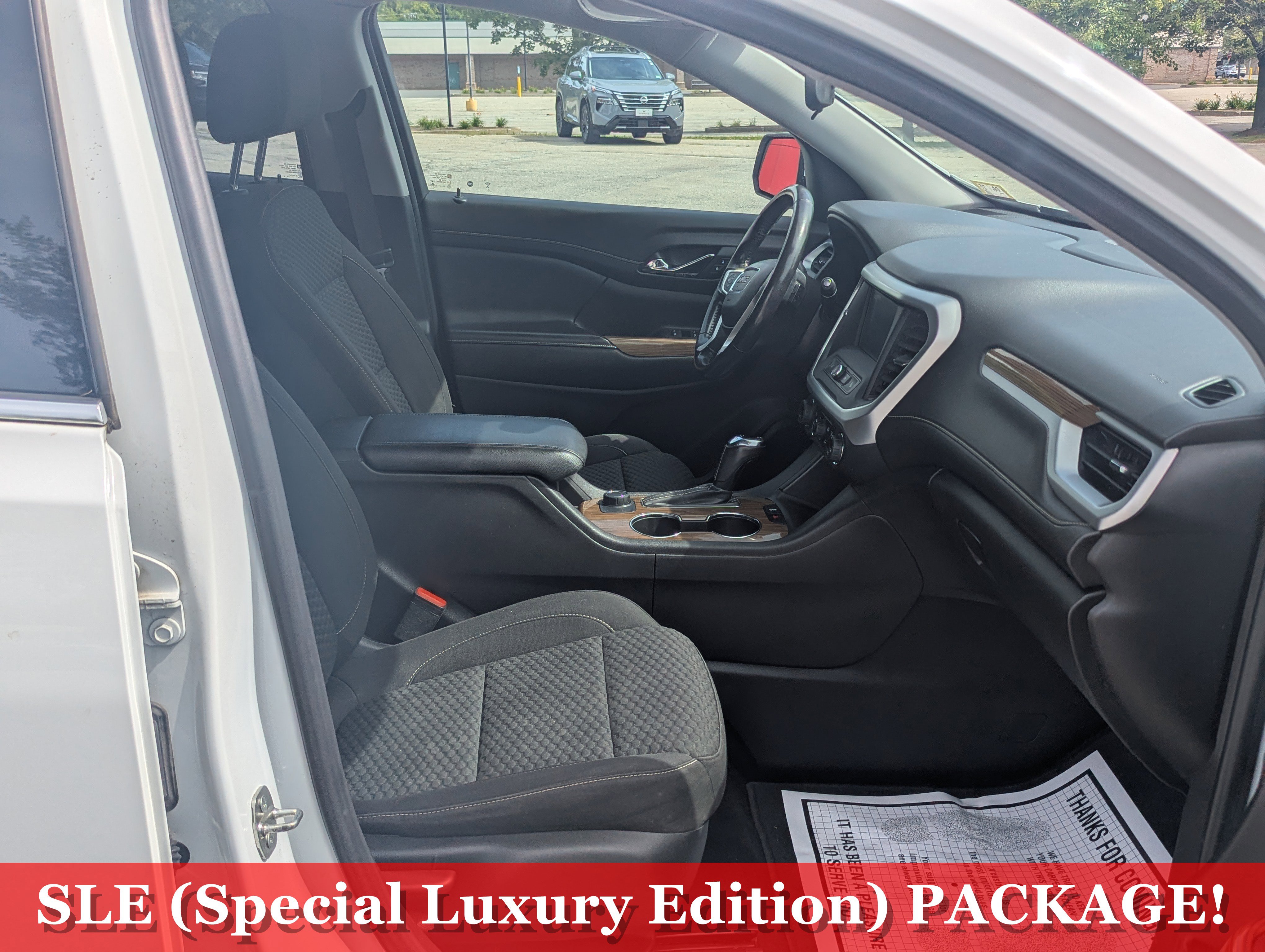 Used 2019 GMC Acadia SLE image 17