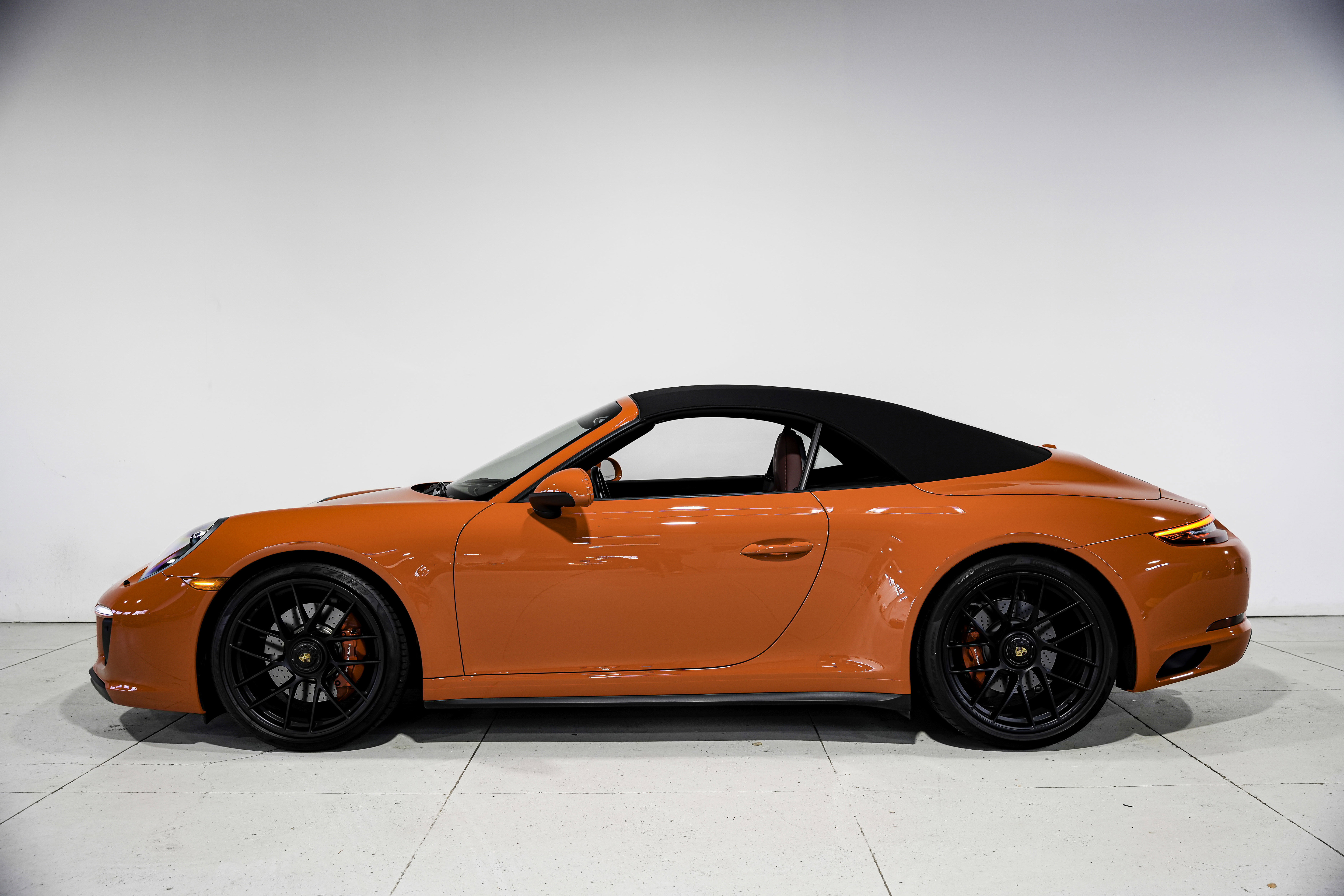 Used 2018 Porsche 911 Carrera GTS image 7