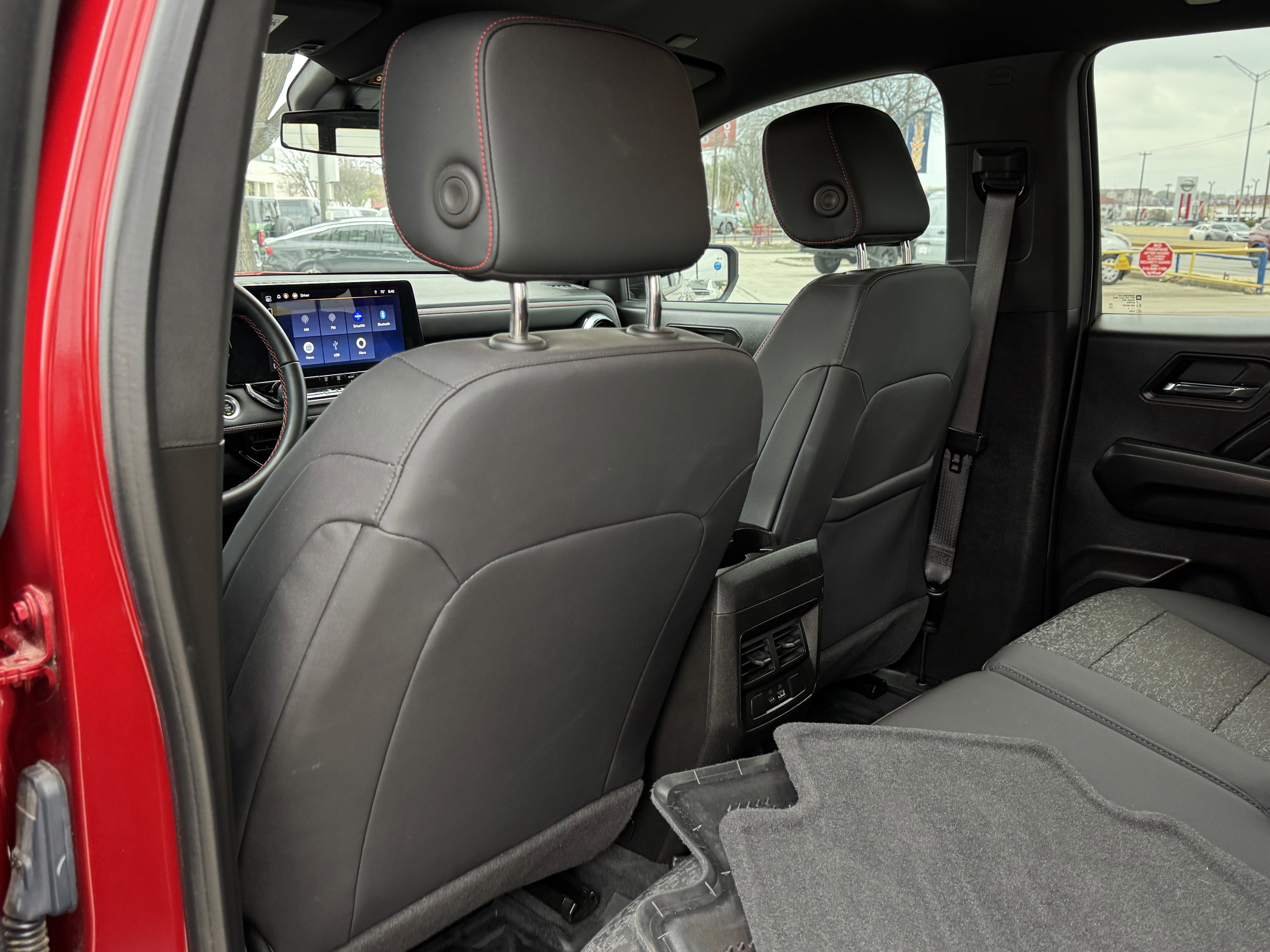 Used 2024 Chevrolet Colorado Z71 w/ Safety Package image 14