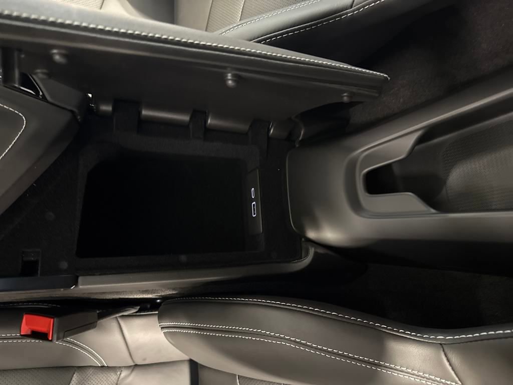 New 2025 Chevrolet Corvette E-Ray image 23