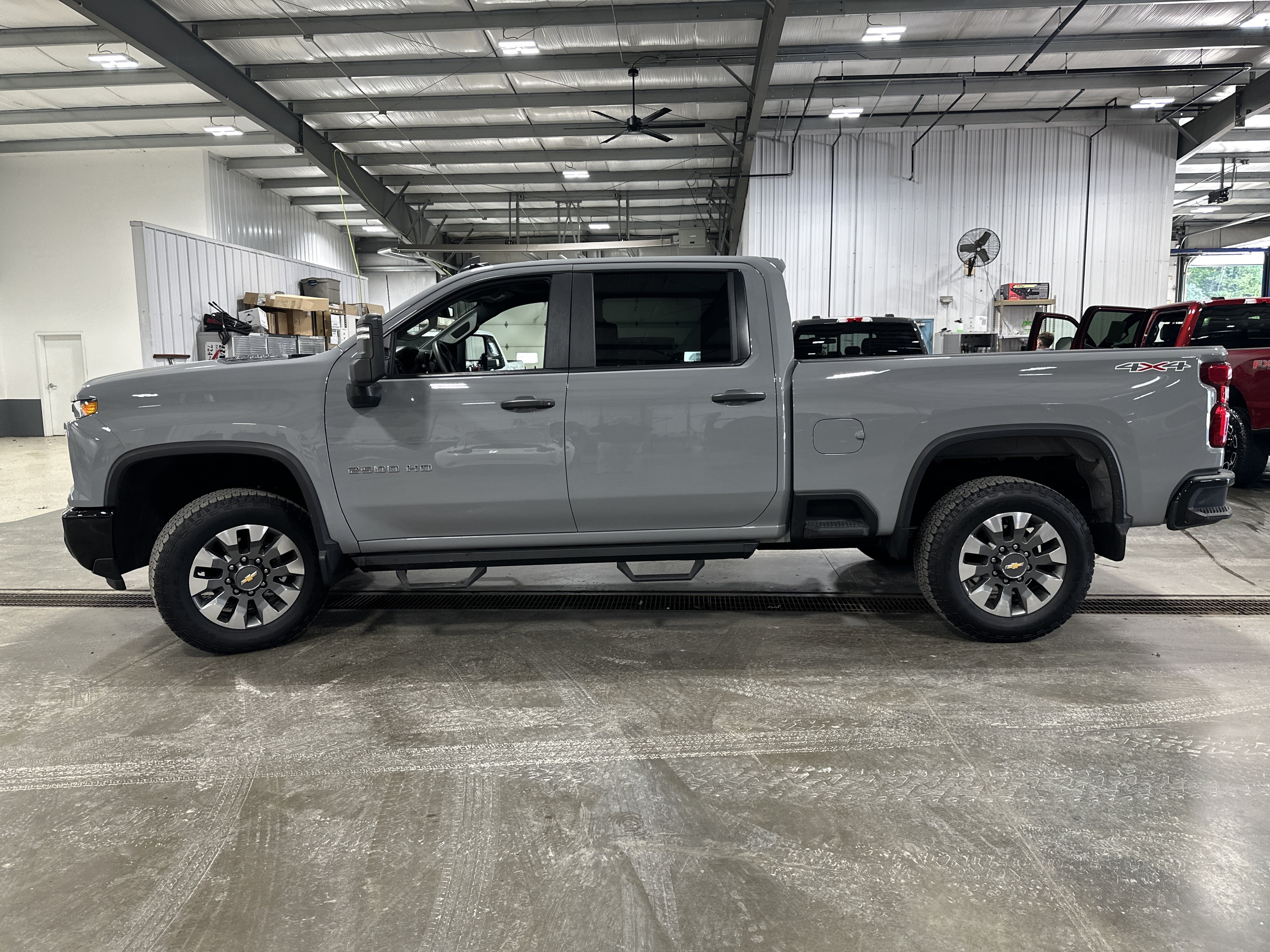 Used 2024 Chevrolet Silverado 2500 Custom w/ Custom Convenience Package AWD/4WD image 5