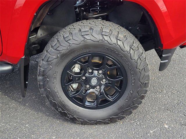 Used 2021 Toyota Tacoma SR5 image 6