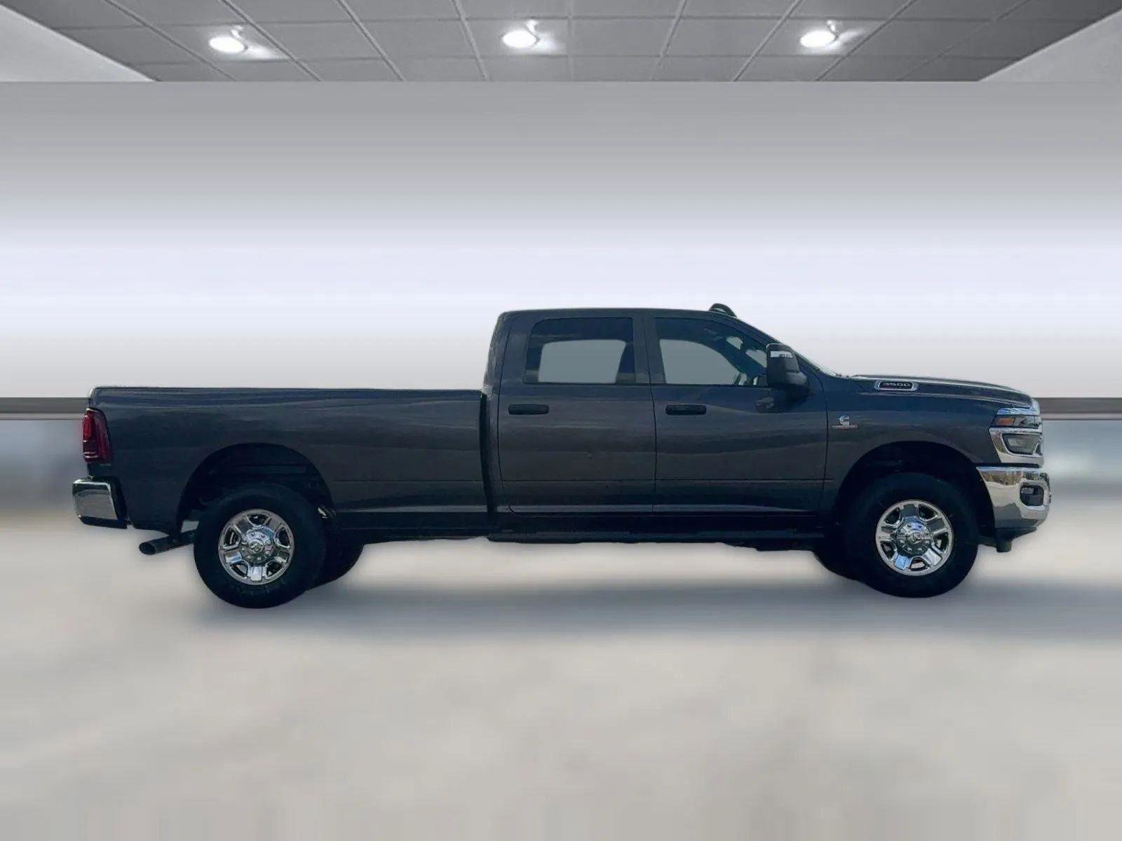 New 2026 RAM 3500 Tradesman image 7