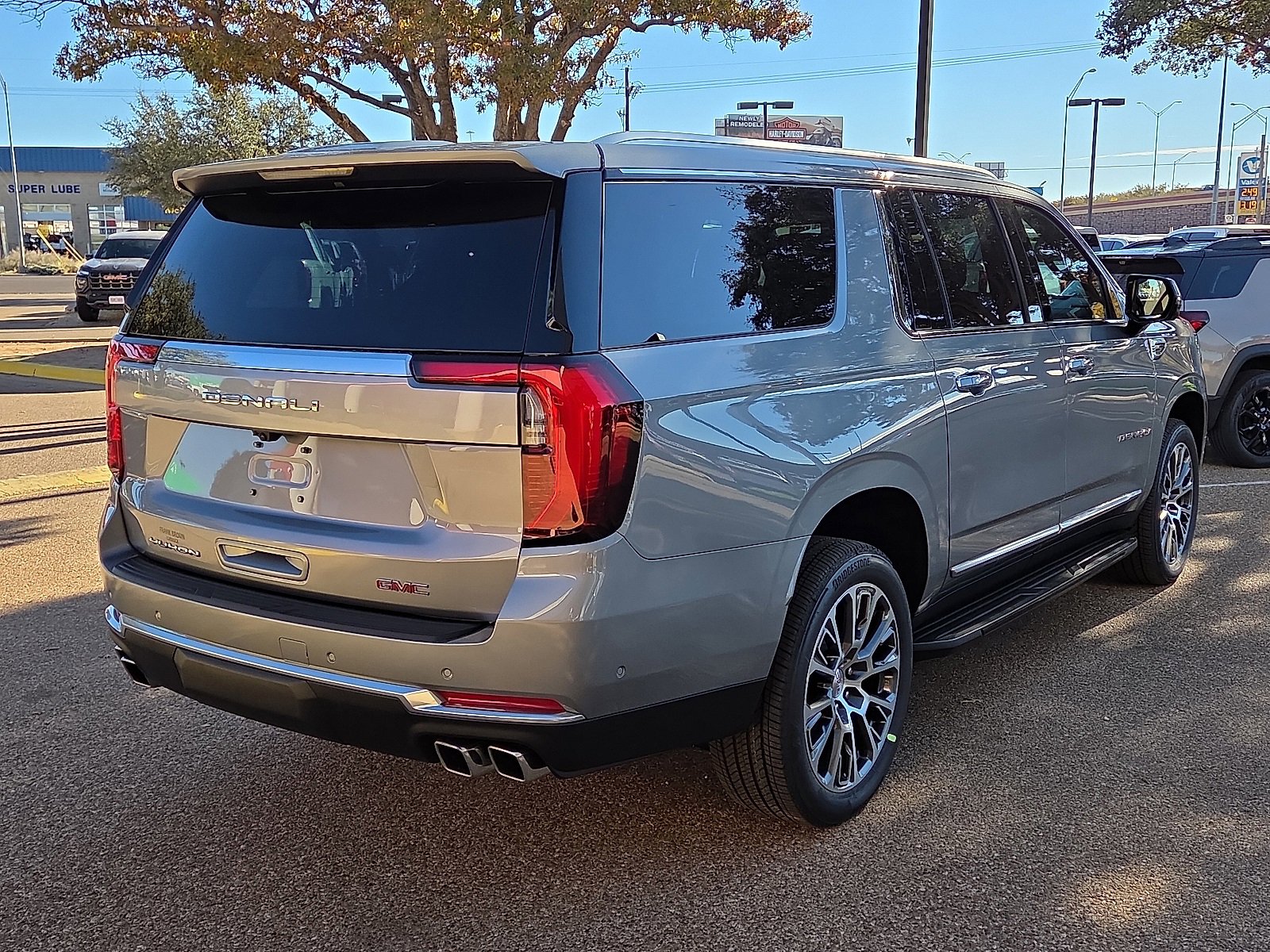 New 2026 GMC Yukon XL Denali image 4