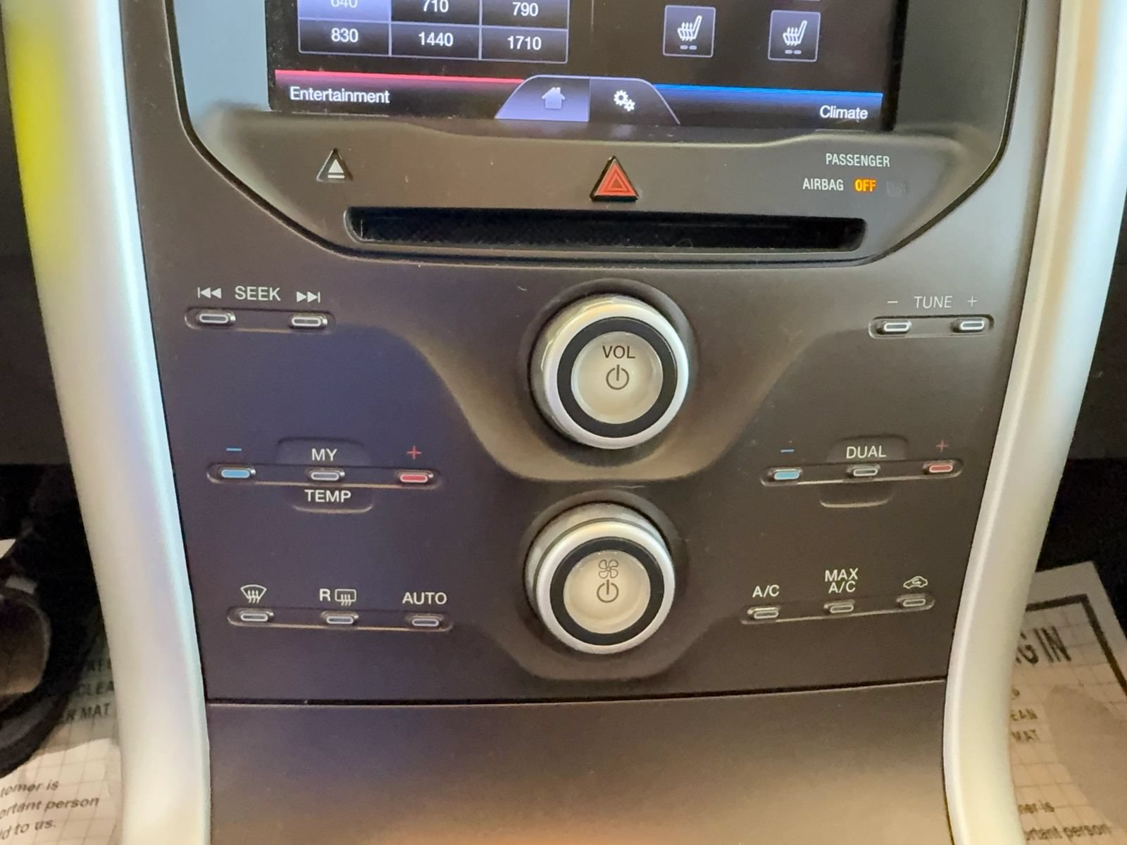 Used 2013 Ford Edge SEL FWD image 19