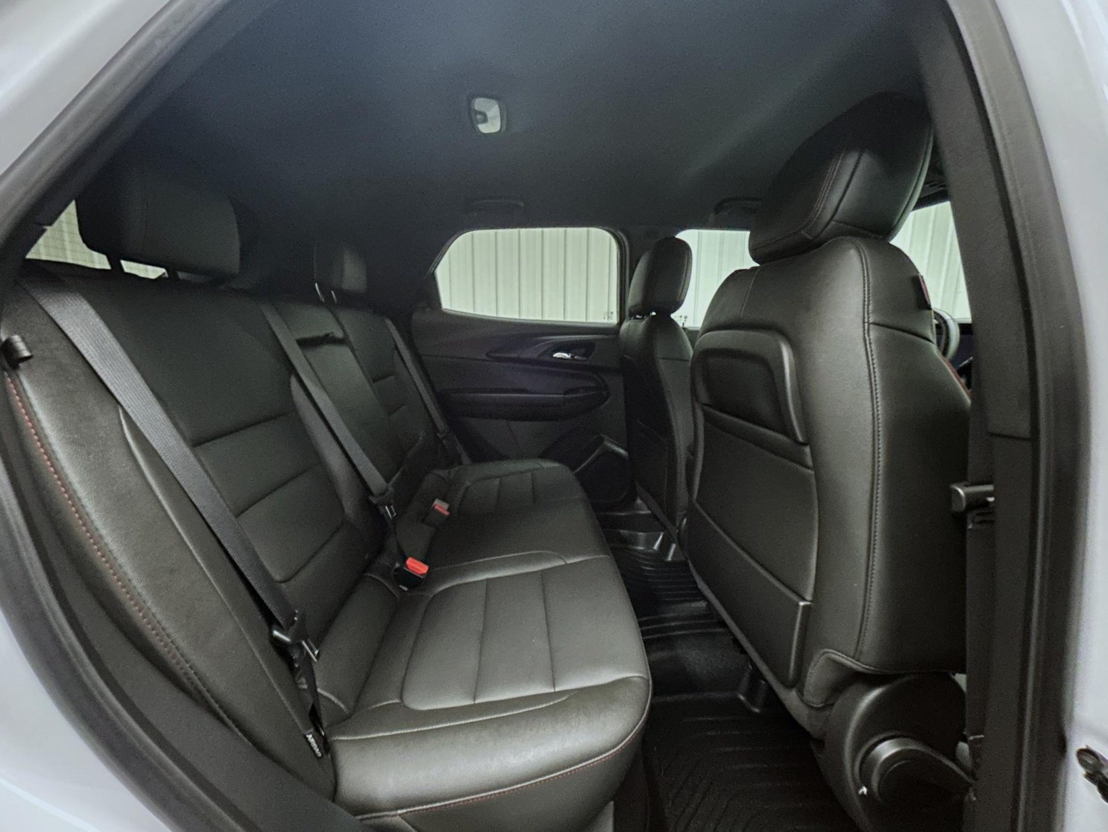 Used 2024 Chevrolet TrailBlazer RS w/ Convenience Package AWD/4WD image 18