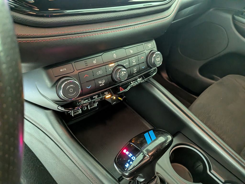 Certified 2023 Dodge Durango GT image 28