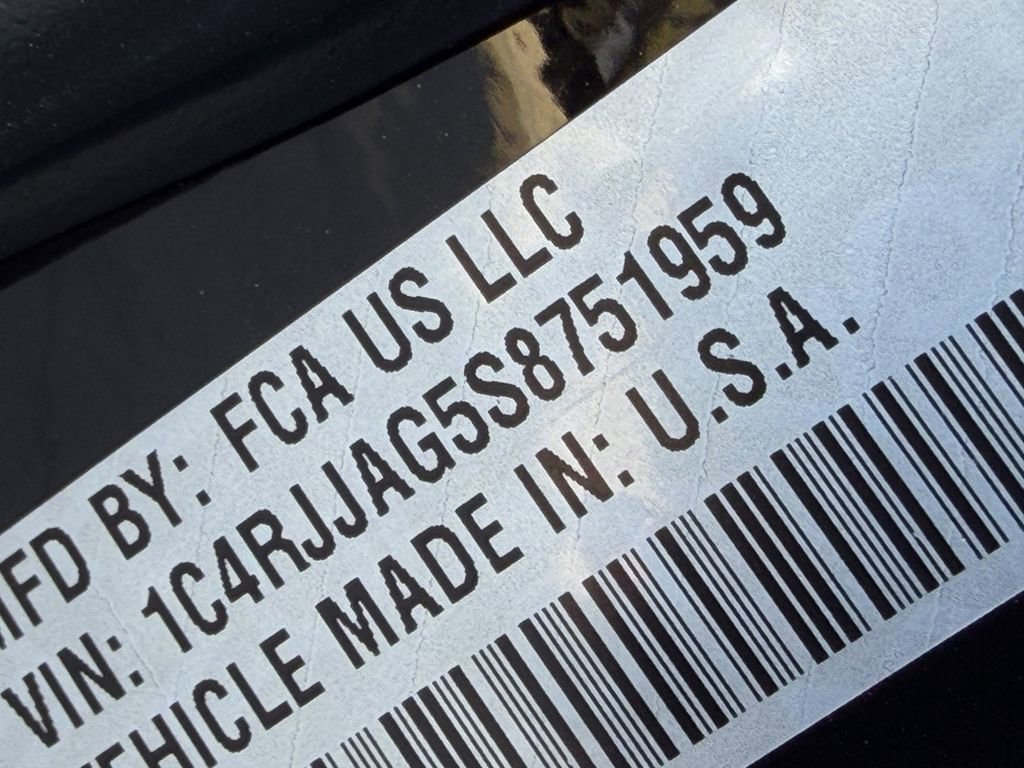 New 2025 Jeep Grand Cherokee L Altitude image 21