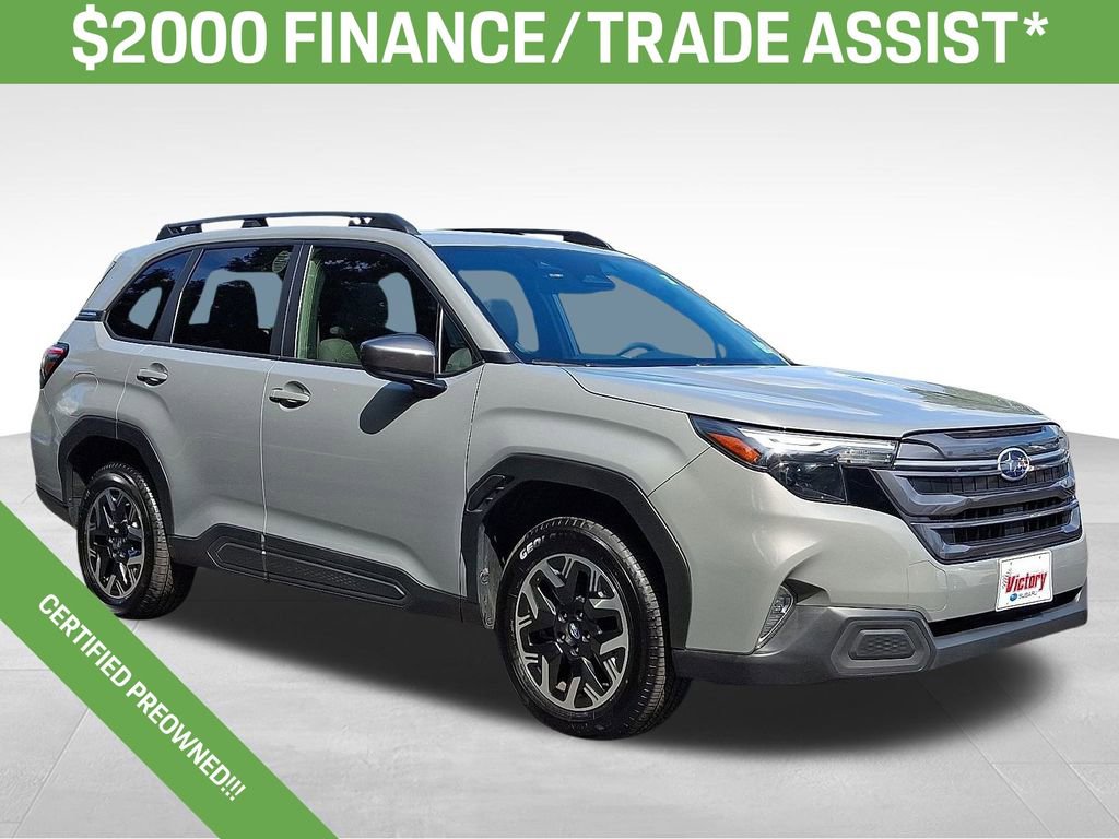 Used 2025 Subaru Forester Premium image 1