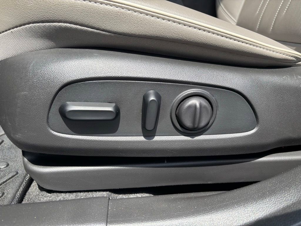 Used 2025 Buick Envista Avenir FWD image 16