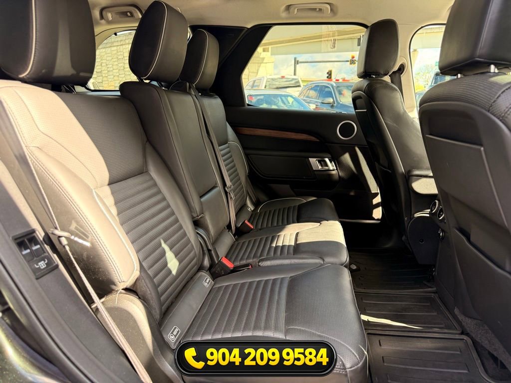 Used 2017 Land Rover Discovery HSE image 33