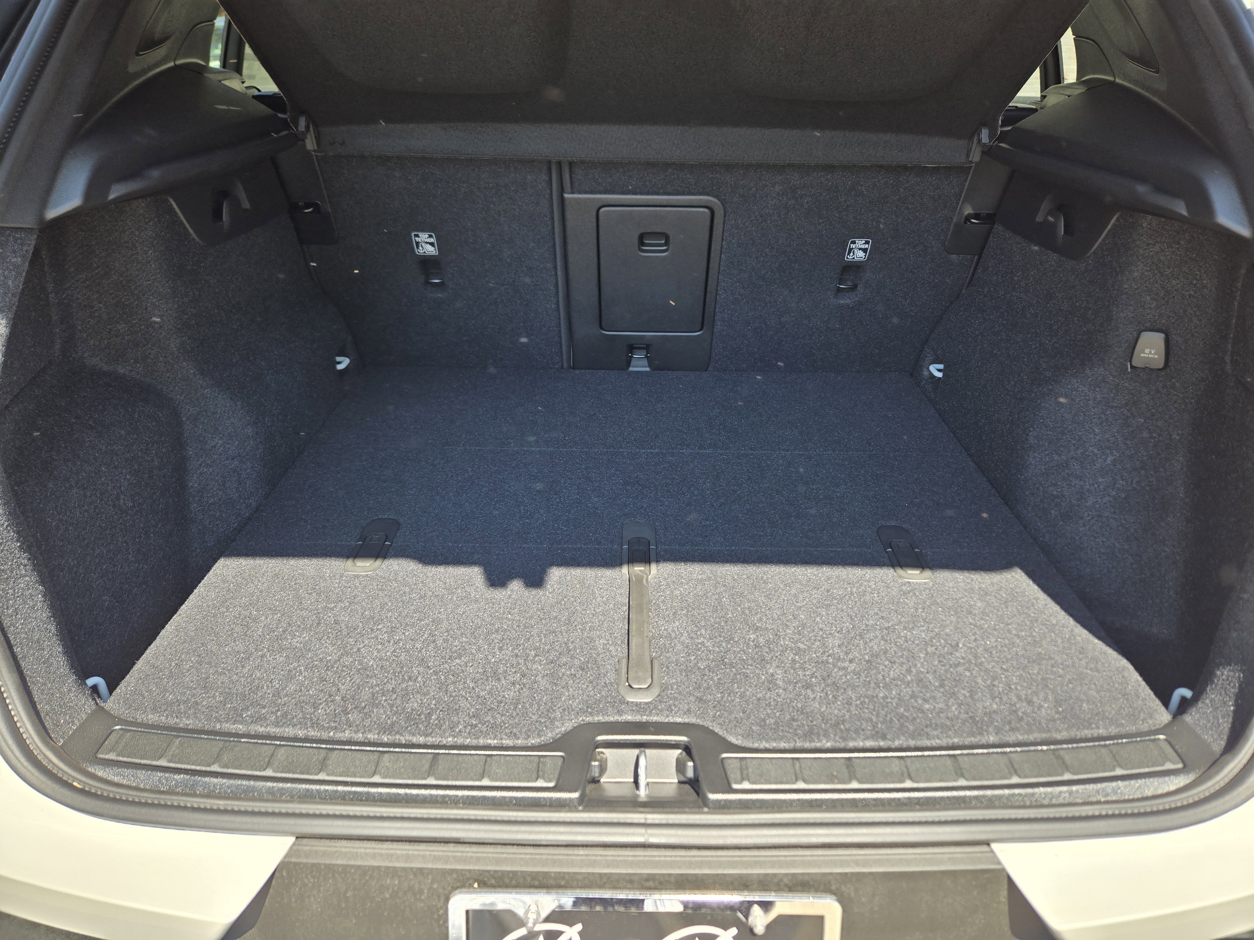 New 2026 Volvo XC40 B5 Plus w/ Protection Package Premier image 35