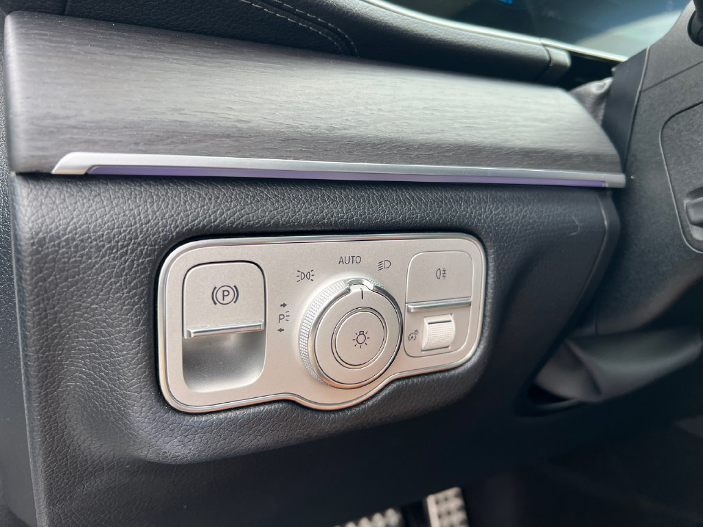 Used 2020 Mercedes-Benz GLS 580 4MATIC image 33