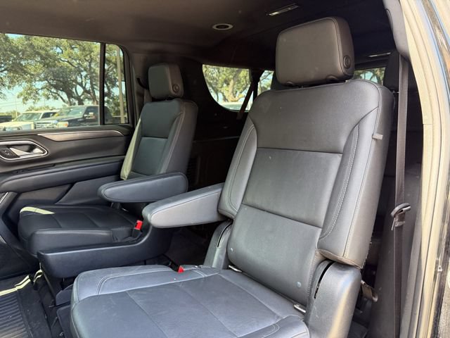 Used 2022 Chevrolet Suburban Z71 w/ Z71 Off-Road Package AWD/4WD image 18
