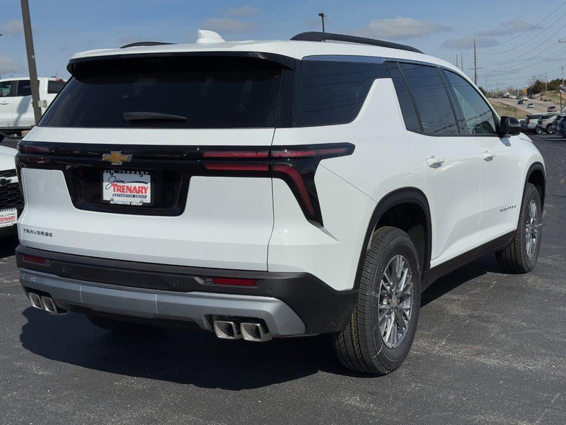 New 2026 Chevrolet Traverse LT w/ Driver Confidence Package FWD image 3