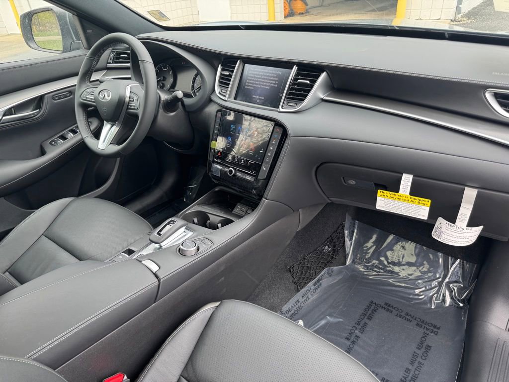 New 2025 INFINITI QX55 Luxe w/ Cargo Package image 13