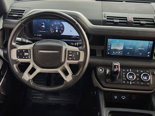 Used 2020 Land Rover Defender 110 HSE image 26