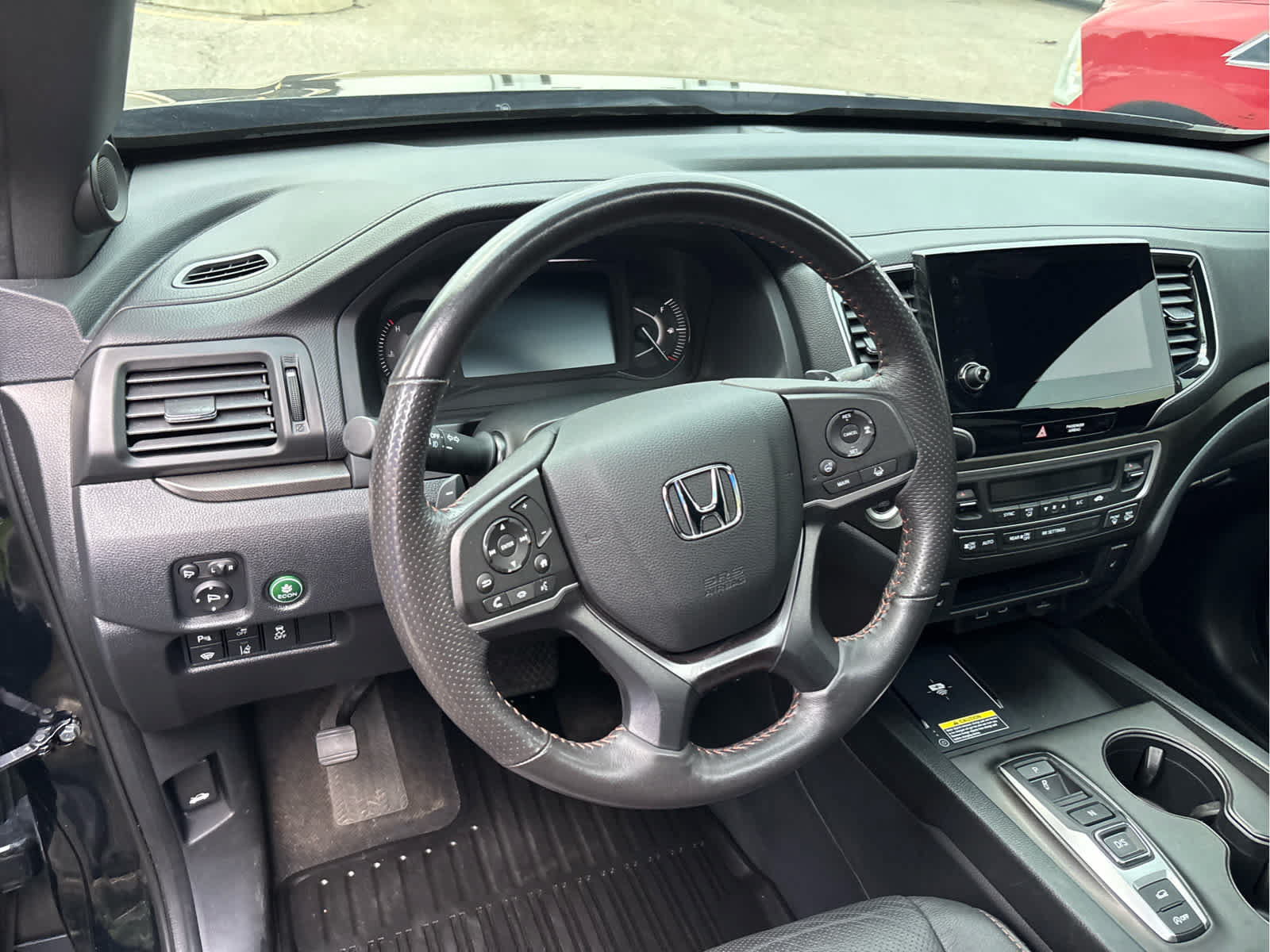 Used 2025 Honda Passport TrailSport image 11