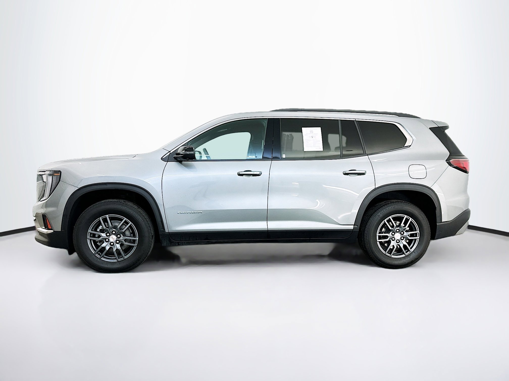 Used 2025 GMC Acadia Elevation image 4