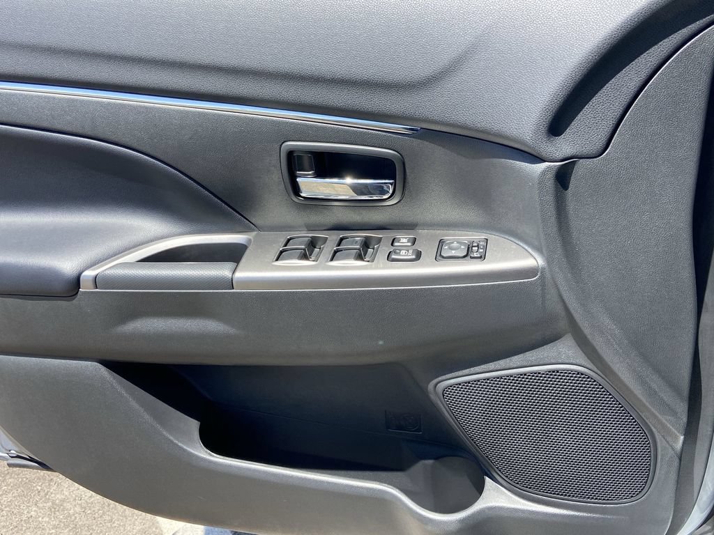 New 2026 Mitsubishi Outlander Sport SE AWD/4WD image 17