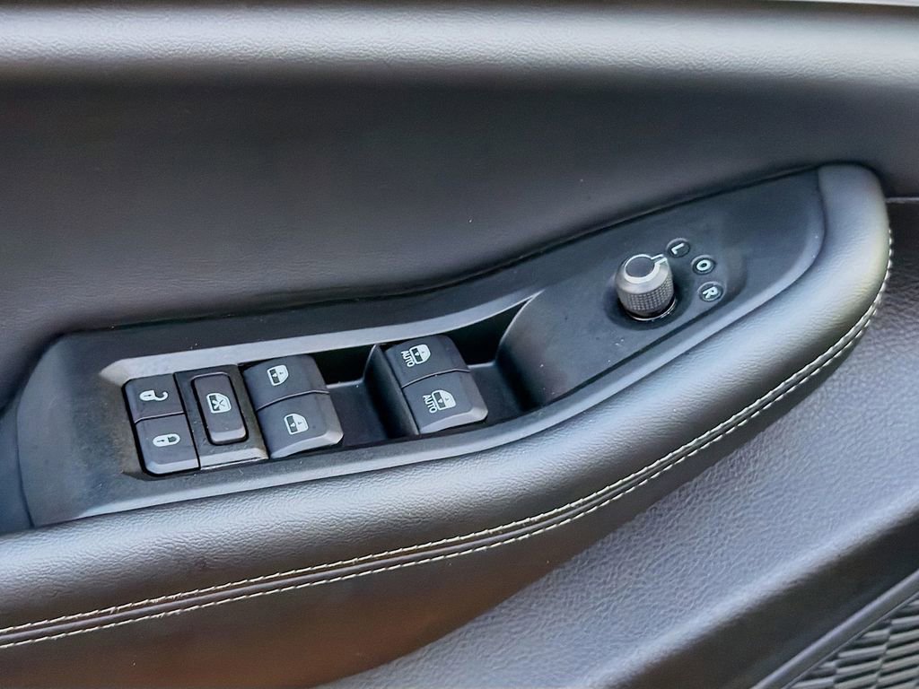 Used 2024 Jeep Grand Cherokee L Limited w/ Luxury Tech Group II AWD/4WD image 24