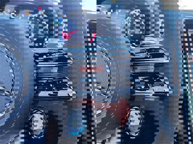 Used 2023 Mercedes-Benz SL 55 AMG 4MATIC image 25