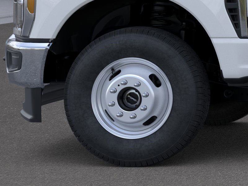 New 2025 Ford F350 XL w/ XL Chrome Package image 19