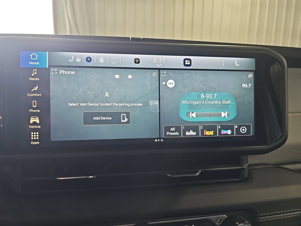 Used 2025 Jeep Wrangler Unlimited Sahara AWD/4WD image 21