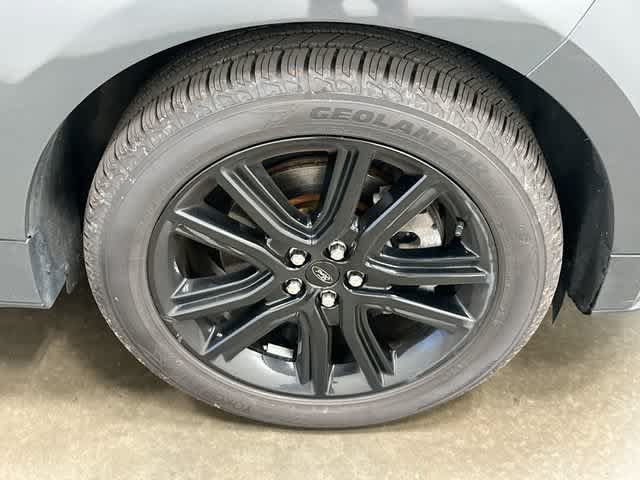 Used 2021 Ford Edge ST-Line AWD/4WD image 5