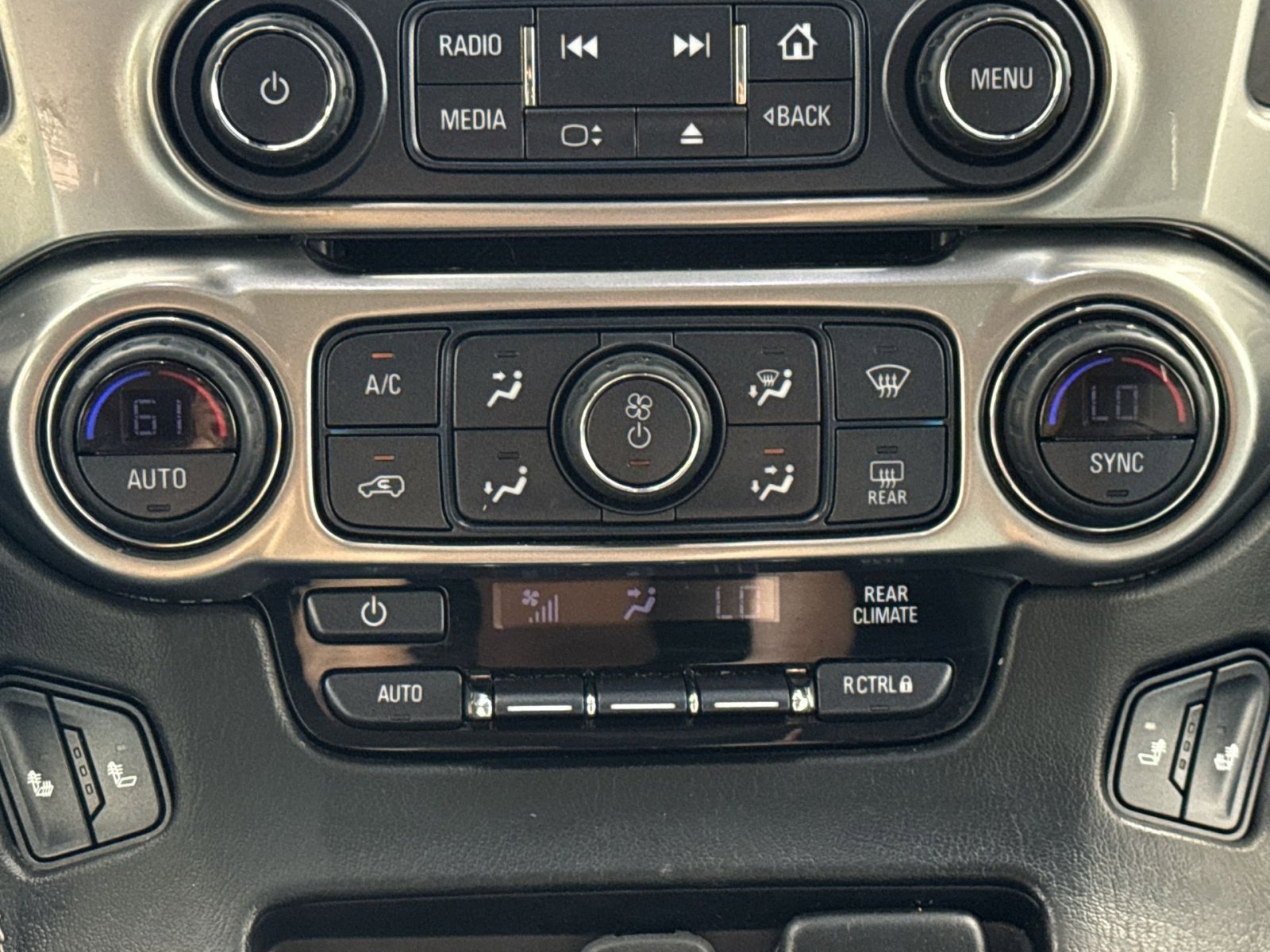Used 2019 Chevrolet Tahoe LT w/ Off-Road Package image 21