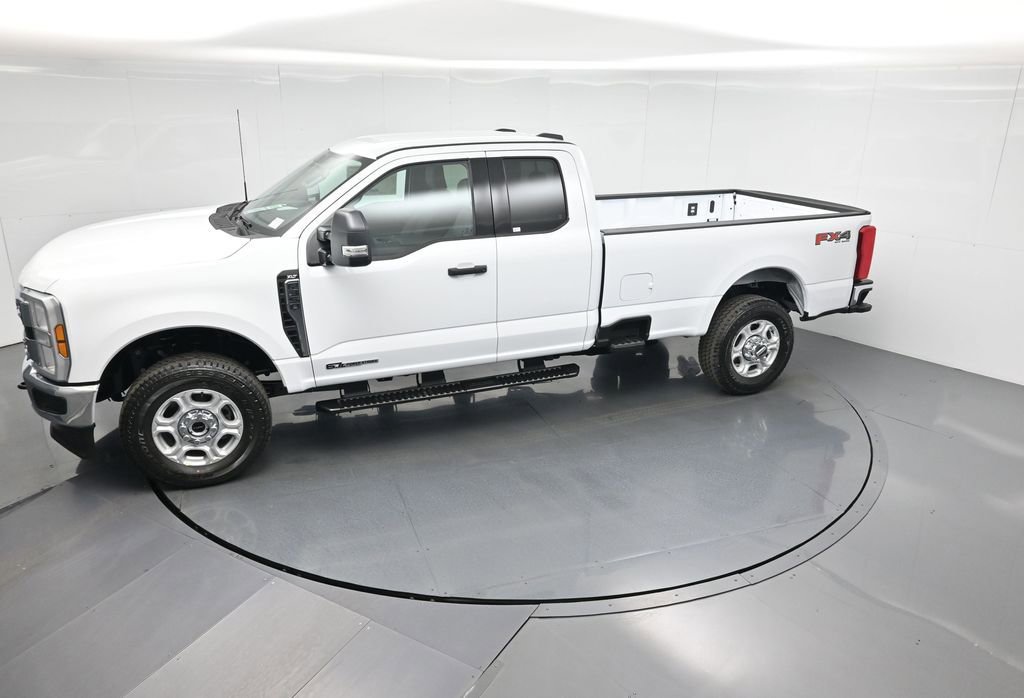 New 2026 Ford F350 XLT w/ FX4 Off-Road Package image 40