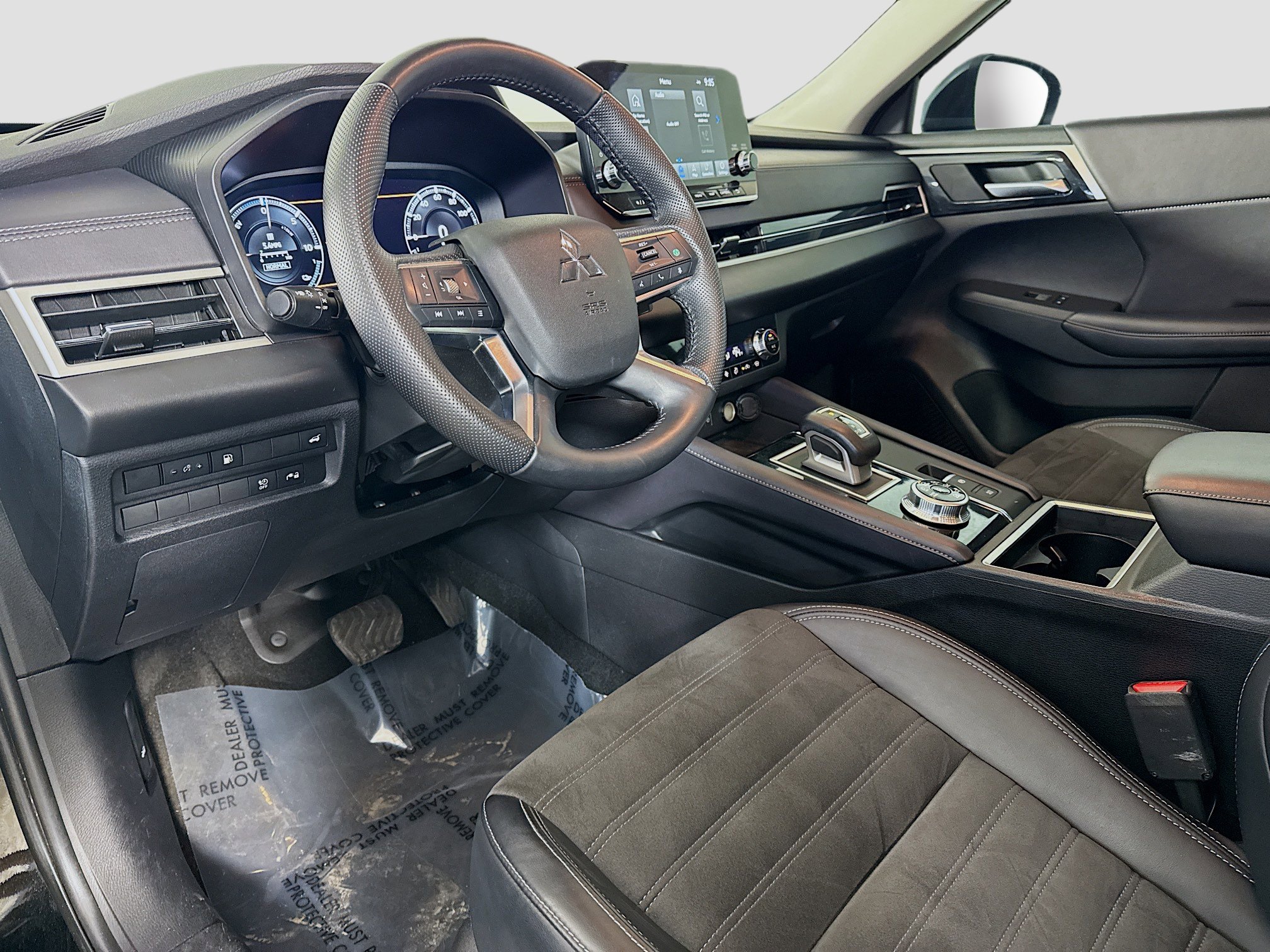 Used 2023 Mitsubishi Outlander SE image 23