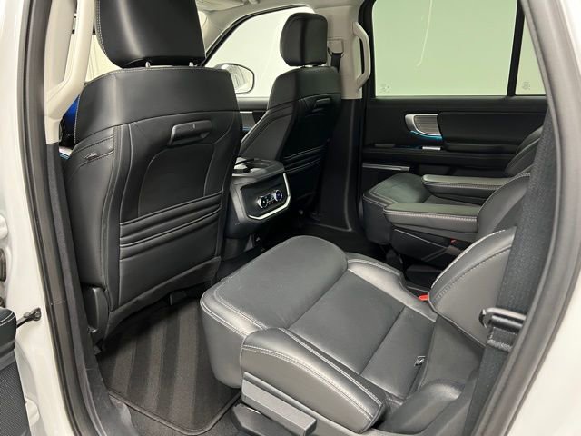 Used 2025 Ford Expedition Max Platinum image 45