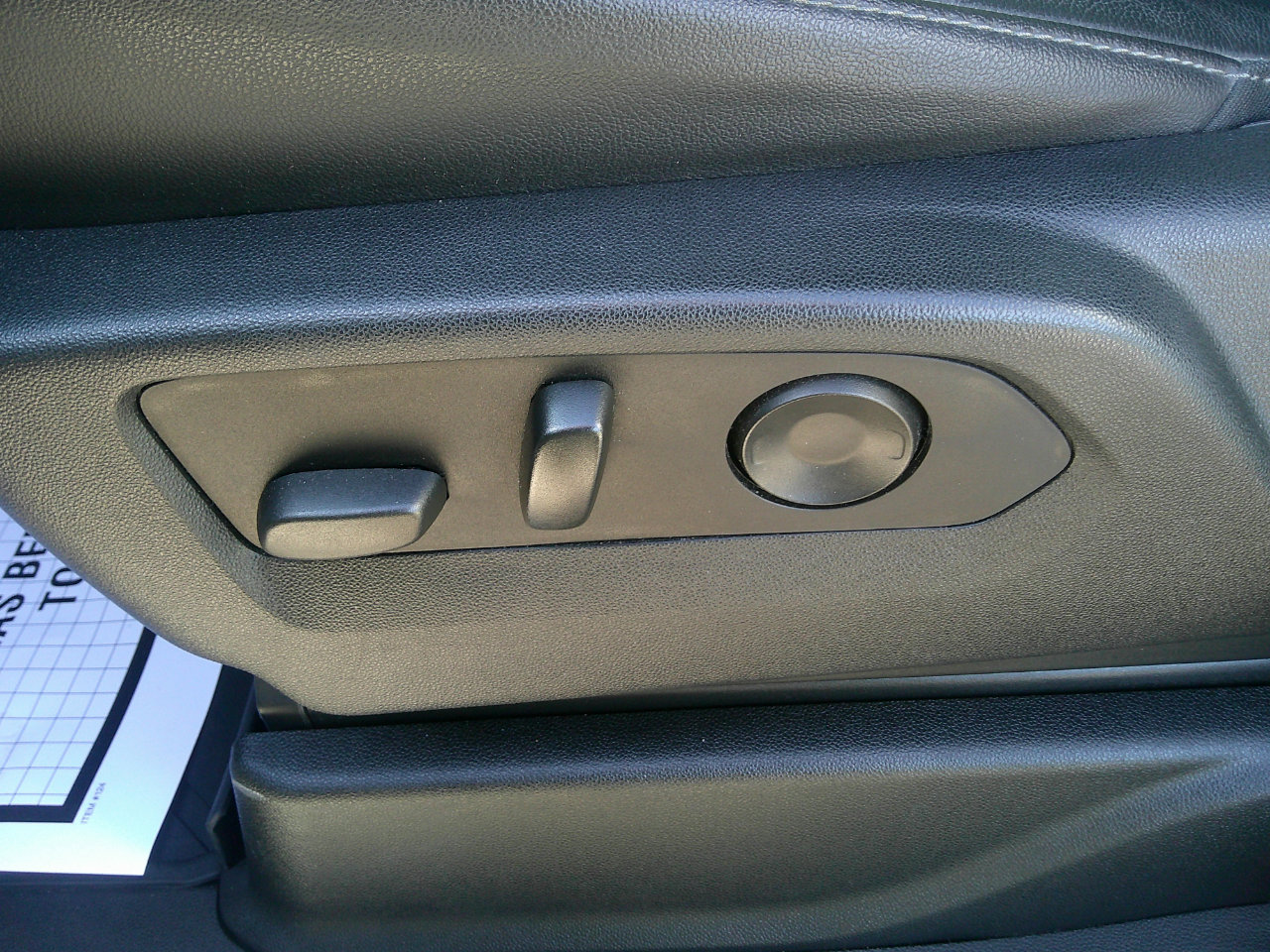 Used 2021 Chevrolet Tahoe LT w/ LT Signature Package image 11