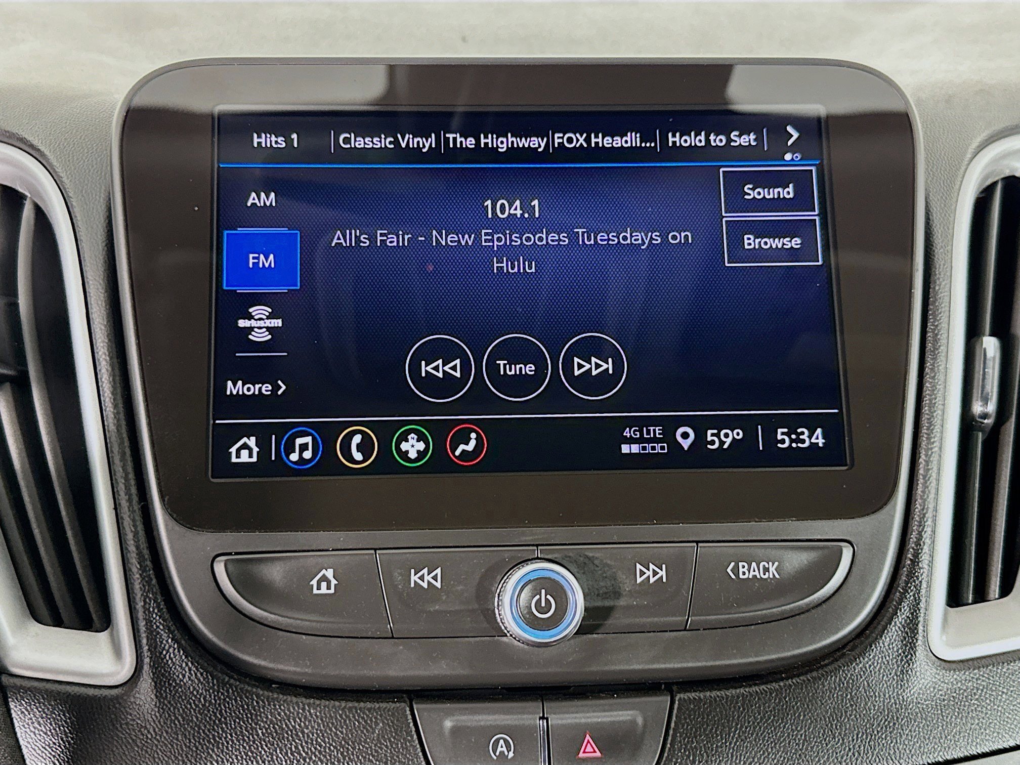 Used 2023 Chevrolet Malibu LT FWD image 17