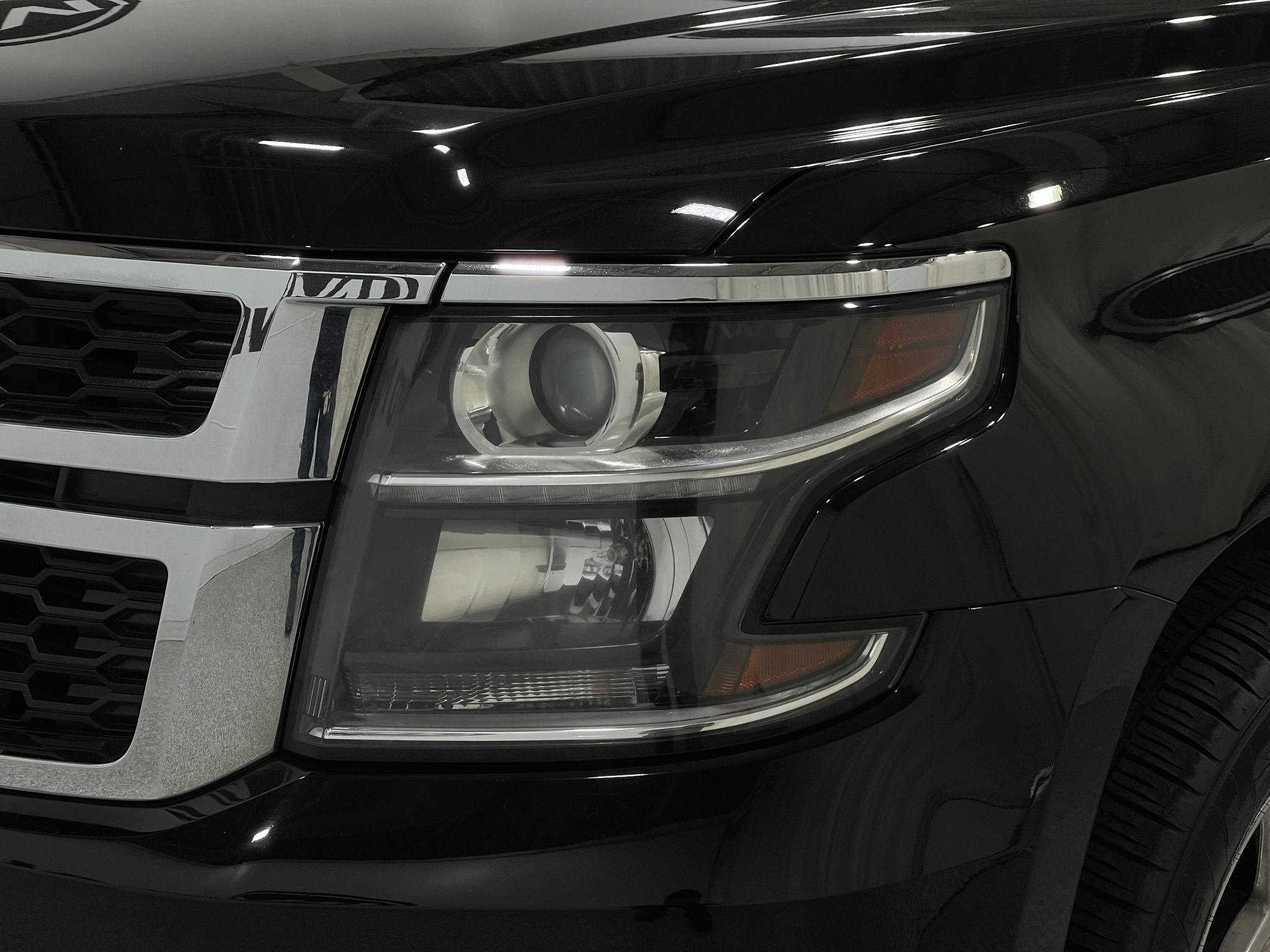 Used 2018 Chevrolet Tahoe LT w/ Luxury Package AWD/4WD image 35
