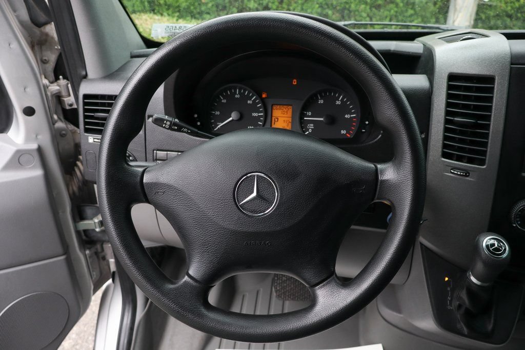 Used 2016 Mercedes-Benz Sprinter 2500 image 22