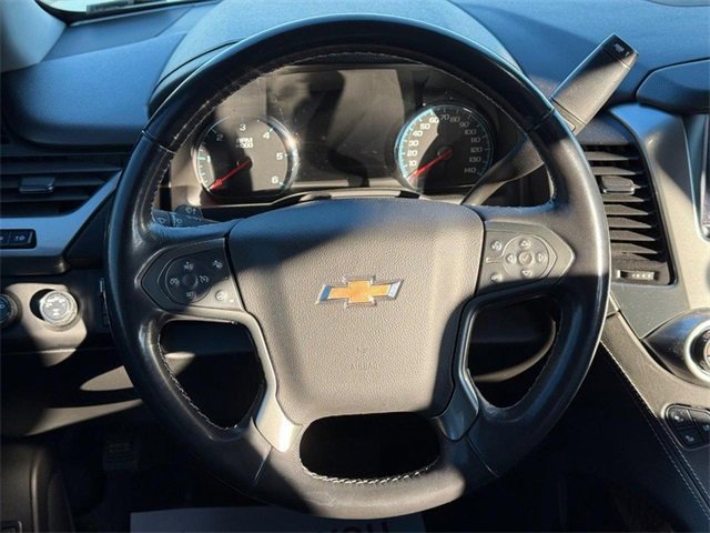 Used 2020 Chevrolet Suburban Premier image 16