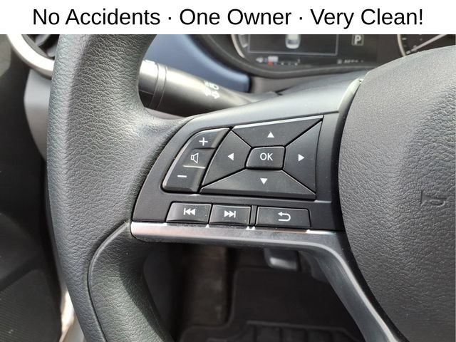 Used 2023 Nissan Versa SV FWD image 17