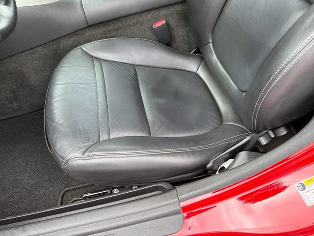 Used 2007 Pontiac Solstice Convertible w/ Premium Package RWD image 18