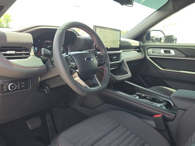 Used 2026 Ford Explorer ST-Line RWD image 27