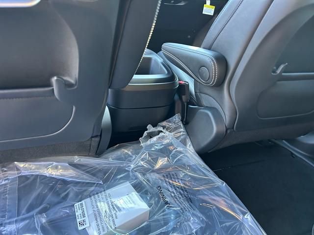 New 2026 Chrysler Pacifica Select image 15