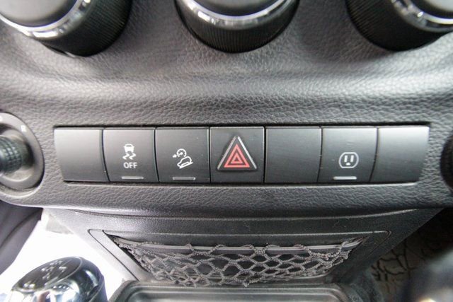 Used 2017 Jeep Wrangler Unlimited Sport image 25