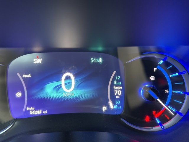 Used 2024 Chrysler Pacifica Select image 11