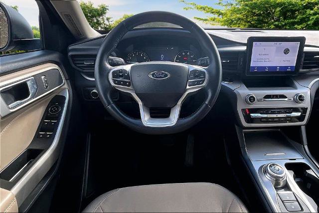 Certified 2023 Ford Explorer XLT image 5